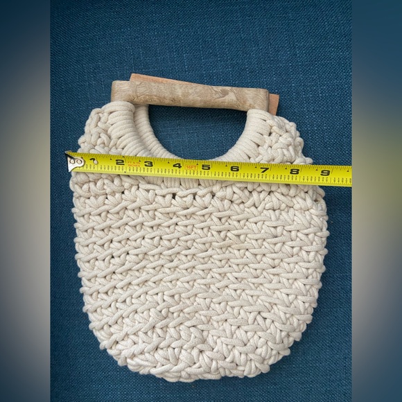 NWOT Crochet Macrame Neutral Cream Boho Handbag Small Purse Wooden Handles - Picture 10 of 10